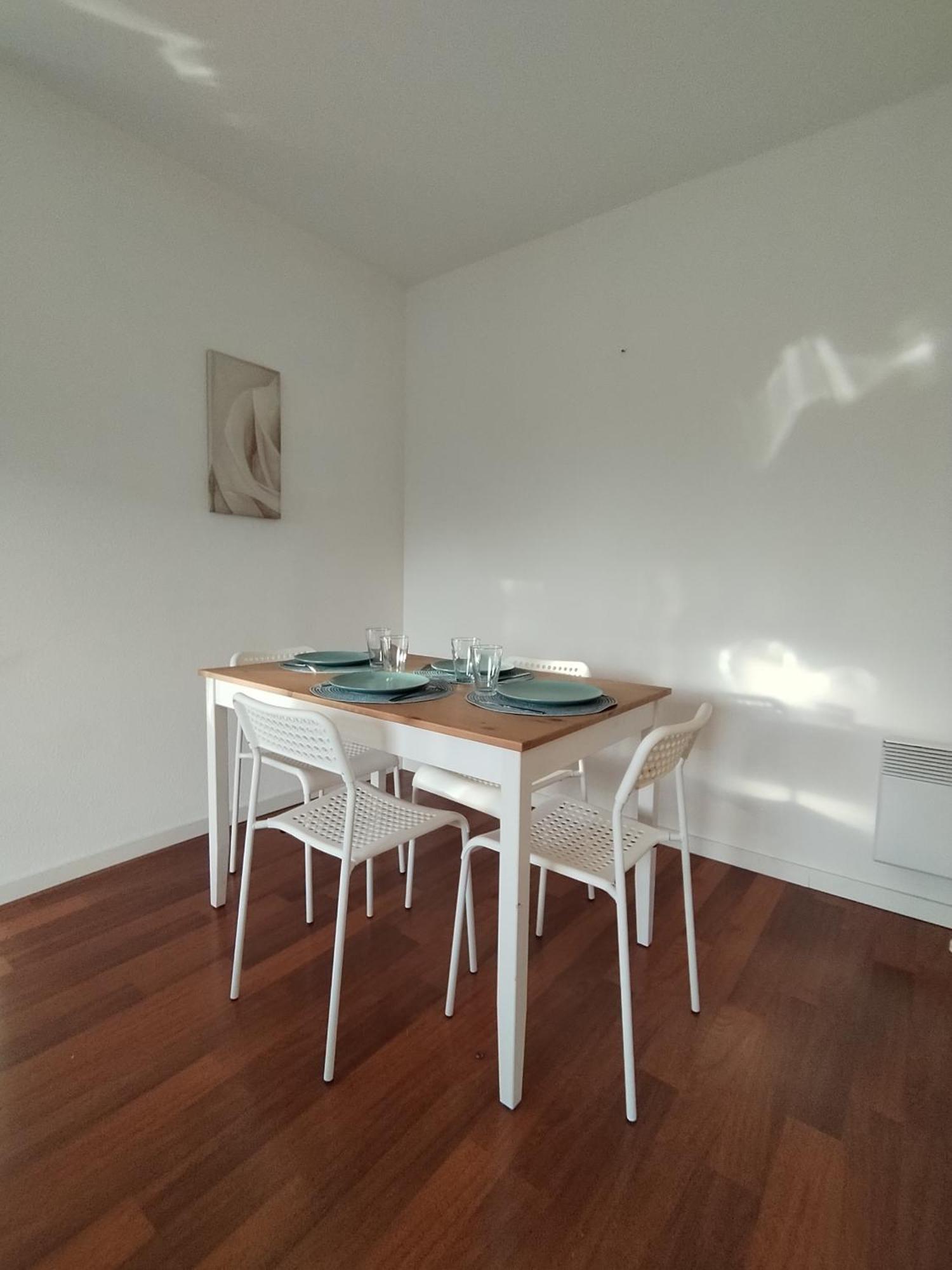 T2 Moderne Proche De Airbus Apartment *